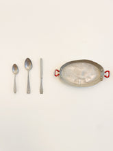 Carica l'immagine nel visualizzatore di Gallery, Vintage Dinette Set