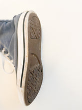 Lade das Bild in den Galerie-Viewer, Chuck Taylor All Stars