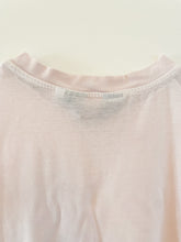 将图片加载到图库查看器,Amour T-Shirt