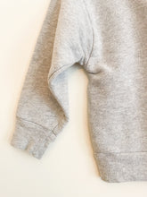 Load image into Gallery viewer, Flower Sweatshirt