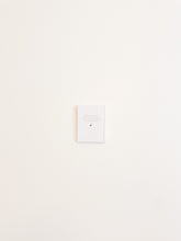 이미지를 갤러리 뷰어에 로드 , Eeyore Loses a Tail