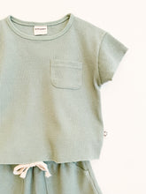 Ladda upp bild till gallerivisning, Waffle Ensemble