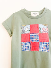 Carregar imagem no visualizador da galeria, Patchwork T-Shirt