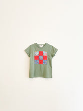 Carregar imagem no visualizador da galeria, Patchwork T-Shirt