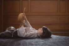 画像をギャラリービューアに読み込む, Ruffle Blouse