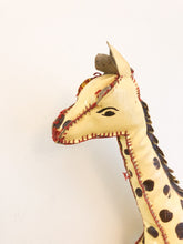 이미지를 갤러리 뷰어에 로드 , Giraffe Toy
