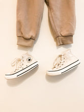 Load image into Gallery viewer, Chuck Taylor All Stars