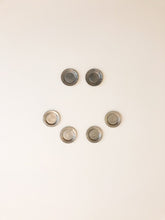 Lade das Bild in den Galerie-Viewer, Pewter Plates