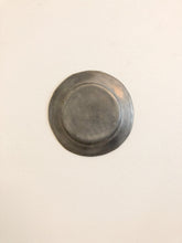 Lade das Bild in den Galerie-Viewer, Pewter Plates