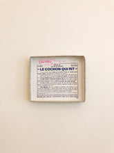 Lade das Bild in den Galerie-Viewer, Le Cochon Qui Rit