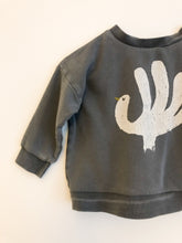 Indlæs billede til gallerivisning Dove Sweatshirt