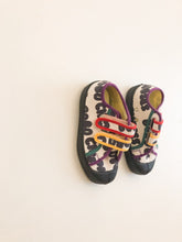 Load image into Gallery viewer, Bobo Sneakers