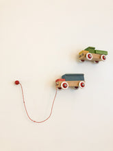 Load image into Gallery viewer, Camion Toys