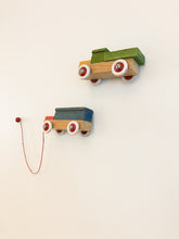 Load image into Gallery viewer, Camion Toys