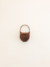 Lade das Bild in den Galerie-Viewer, Vintage Wicker Basket