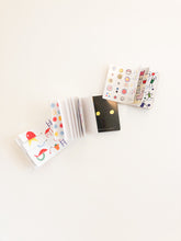 Load image into Gallery viewer, Un Livre