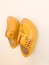 画像をギャラリービューアに読み込む, Dutch Clogs