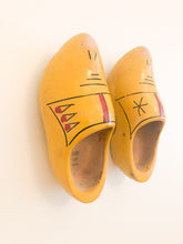 画像をギャラリービューアに読み込む, Dutch Clogs