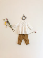 Lade das Bild in den Galerie-Viewer, Lace Blouse