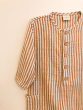 이미지를 갤러리 뷰어에 로드 , Striped Jumpsuit