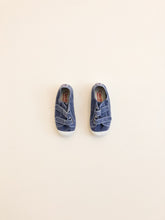 Carica l'immagine nel visualizzatore di Gallery, Velcro Trainers