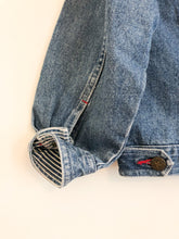 Load image into Gallery viewer, Vintage Jean Jacket