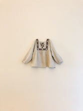 Lataa kuva Galleria-katseluun, Embroidered Blouse
