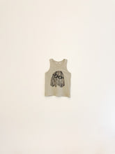 Lade das Bild in den Galerie-Viewer, Cousin Itt Tank Top