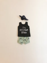 画像をギャラリービューアに読み込む, Monster Tank Top