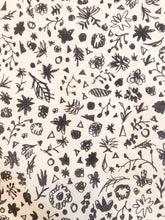 Cargar imagen en el visor de la galería, Printed Handkerchief