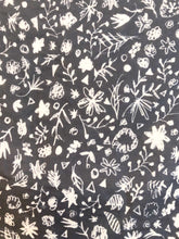 Cargar imagen en el visor de la galería, Printed Handkerchief