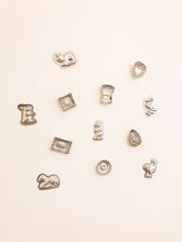 Carregar imagem no visualizador da galeria, Vintage Cookie Molds