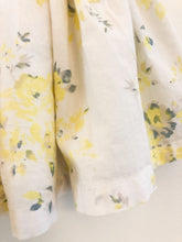 Load image into Gallery viewer, Flower Skirt