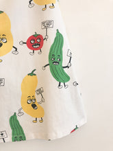 将图片加载到图库查看器,Vegetable Dress