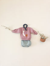 Carregar imagem no visualizador da galeria, Faces Sweatshirt