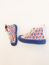 Carica l'immagine nel visualizzatore di Gallery, Fun Sneakers