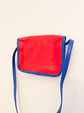 將圖片載入圖庫檢視器 Snoopy Purse
