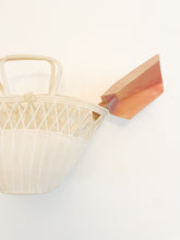 Cargar imagen en el visor de la galería, Vintage Beach Toys
