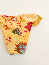 将图片加载到图库查看器，Bathing Suit
