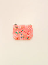 將圖片載入圖庫檢視器 Beaded Pouch
