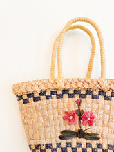 Load image into Gallery viewer, Straw Bag
