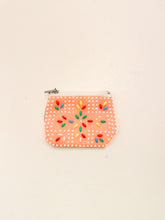 將圖片載入圖庫檢視器 Beaded Pouch
