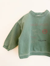 Load image into Gallery viewer, Vintage Sweatshirt
