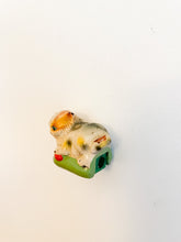 Carregar imagem no visualizador da galeria, Vintage Pencil Sharpener
