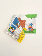 Lataa kuva Galleria-katseluun, Vintage Book
