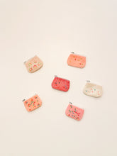 將圖片載入圖庫檢視器 Beaded Pouch
