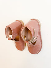 Φόρτωση εικόνας στο εργαλείο προβολής Συλλογής, Patent T-Bar Shoes
