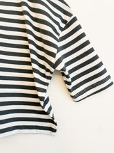 Afbeelding in Gallery-weergave laden, Striped T-Shirt
