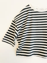Indlæs billede til gallerivisning Striped T-Shirt
