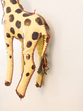 Ladda upp bild till gallerivisning, Giraffe Toy
